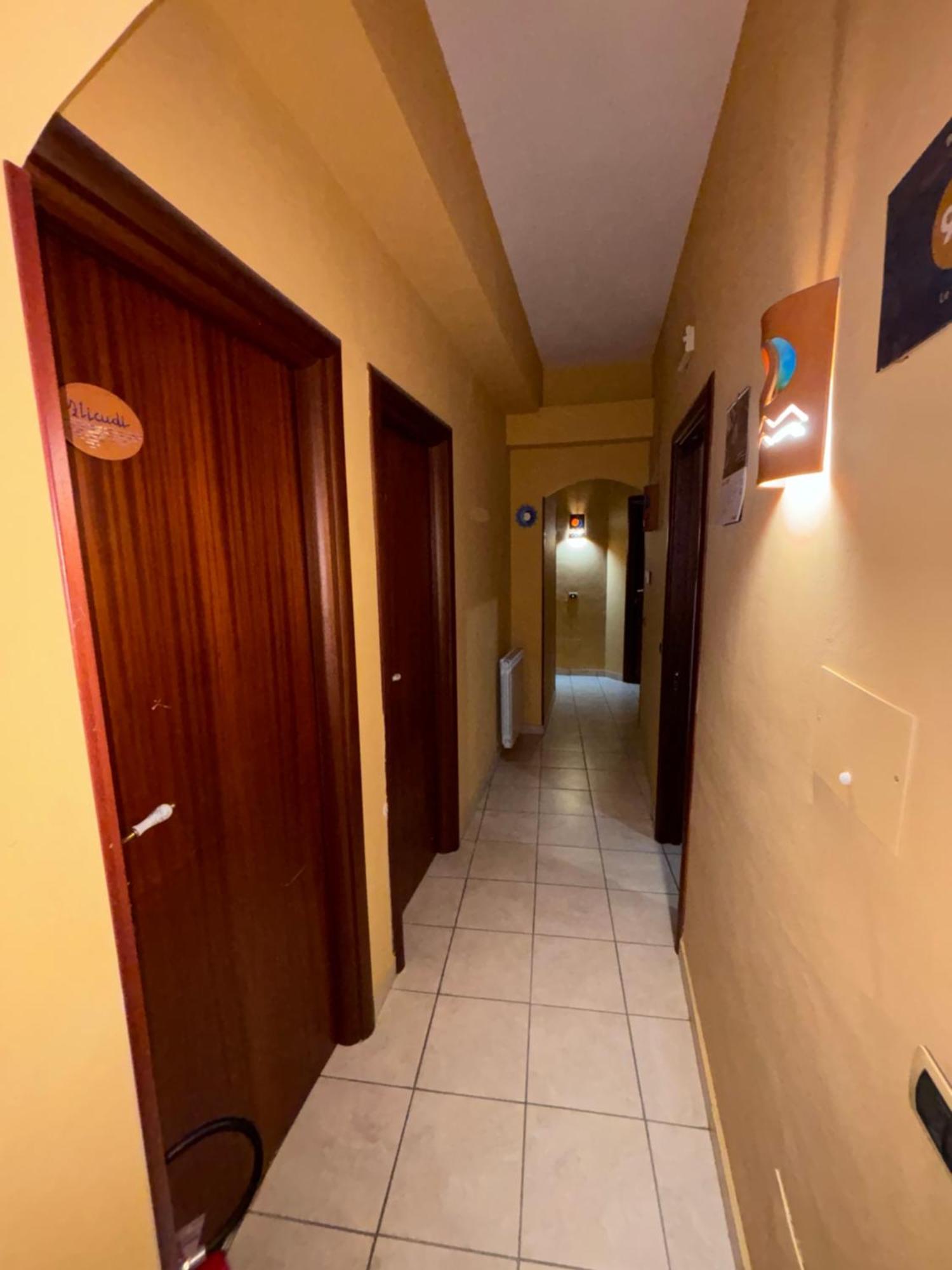 Le Soleil B&B มิลาซโซ ภายนอก รูปภาพ